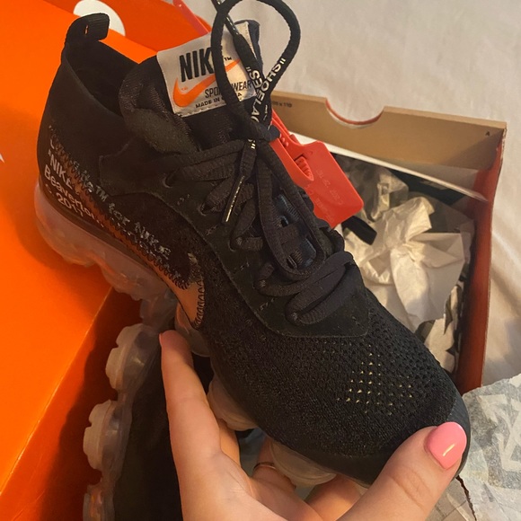 Nike vapor max off white main image 3